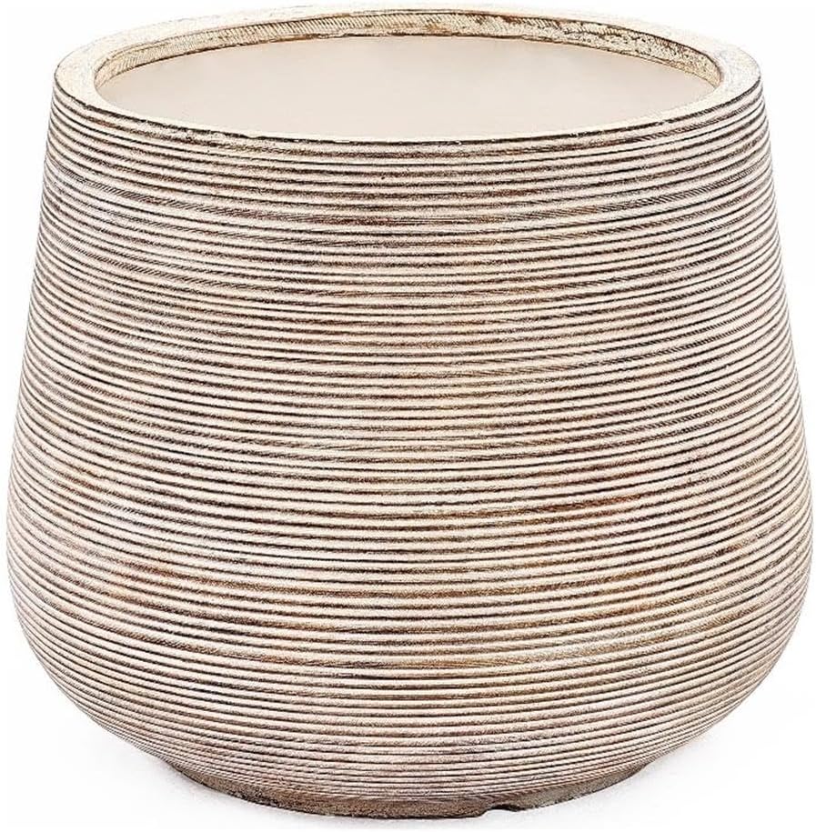 Planters & Urns