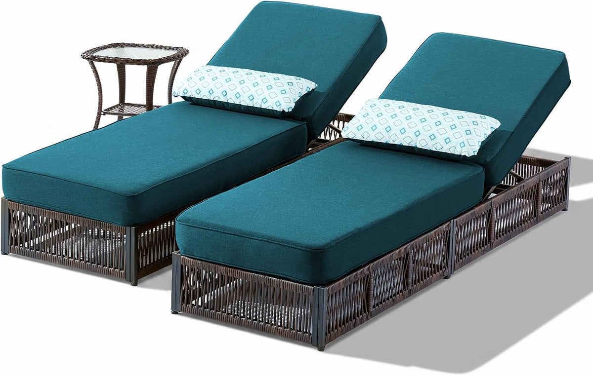 Outdoor Chaise Lounges