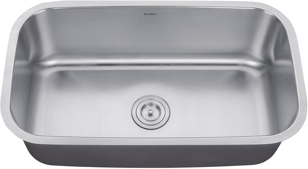 32-in 16-Gauge Stainless Undermount Kitchen Sink - RVM4200
