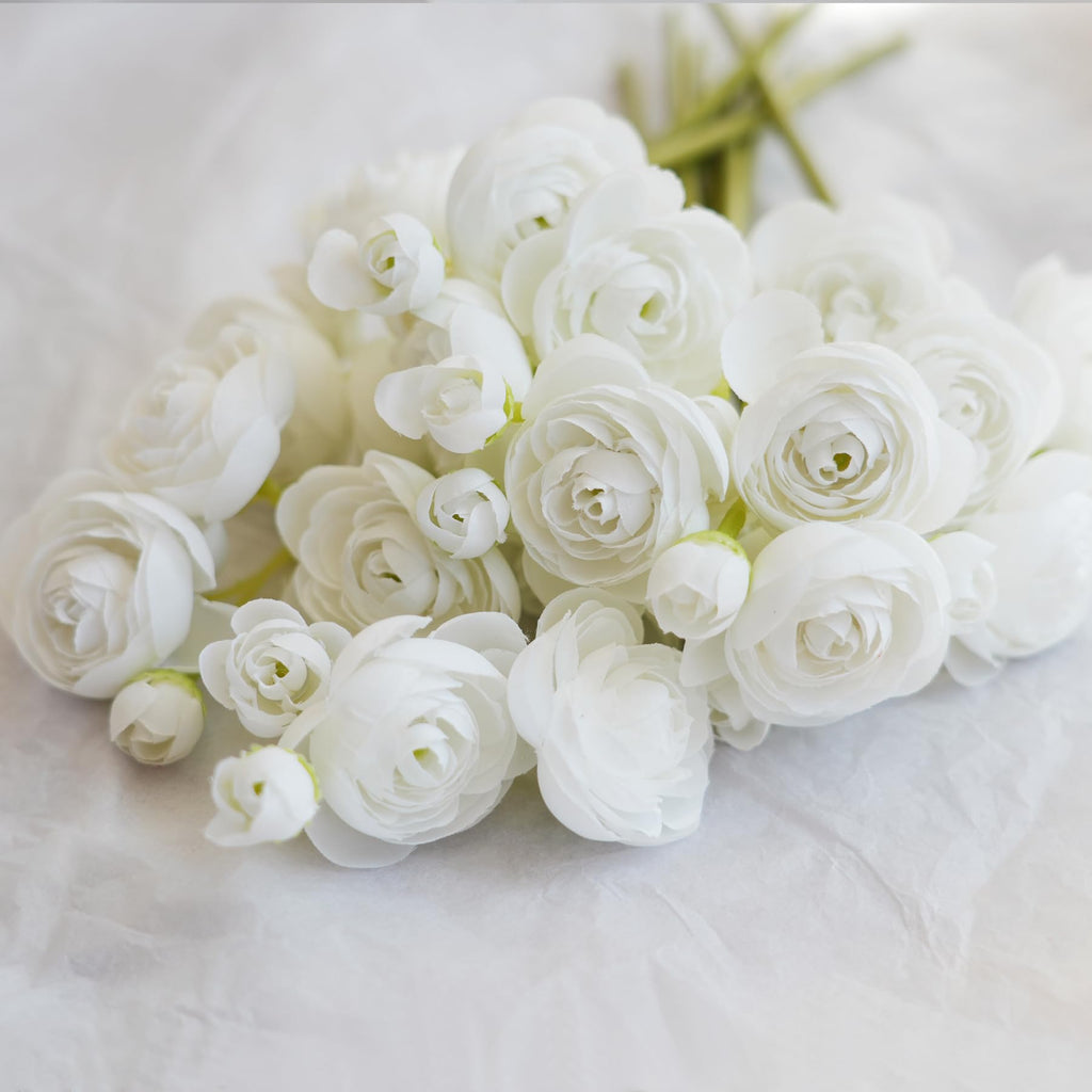 Artificial Ranunculus Flowers White Silk Flowers 18 Pcs