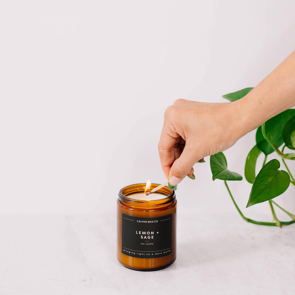 Apples & Maple Bourbon Scented Candle - 57 Hour Burn