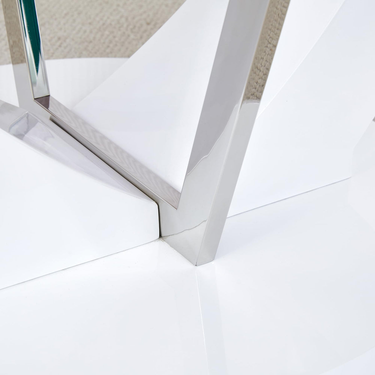 Inspired Saarinen Style Round Dining Table for 4/6, 47 Inch Faux Marble Look Dining Room Table, White Kitchen Table with Stable Pedestal