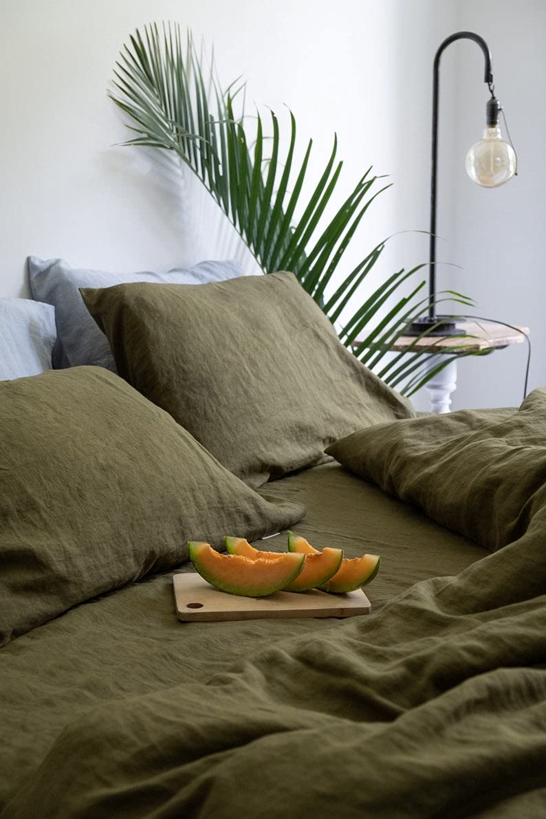 Green Color Cotton Duvet Cover, 3 Pcs Set Stonewashed Cotton Bedding Duvet Cover with Coconut Button