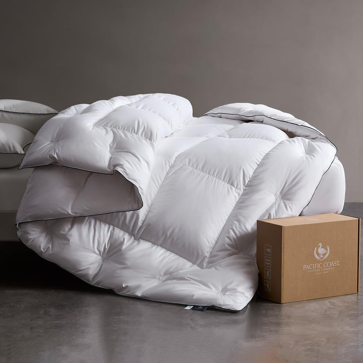 Down Comforters, 100% Cotton Duvet Insert, Extra Fluffy White Comforter, Ultra-Soft, Breathable, All