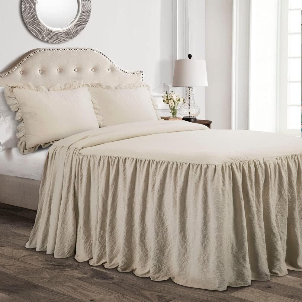 Ruffle Skirt Bedspread Set - 2/3-Piece Luxurious Farmhouse Bedding - Elegant Ruffle Detail - Timeless Style - Soft