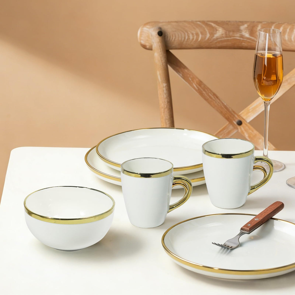 White and Gold Ceramic Dinnerware Sets for 4, 16-Piece Luxury Plates and Bowls Sets with Gold Rim, Modern Dish Set