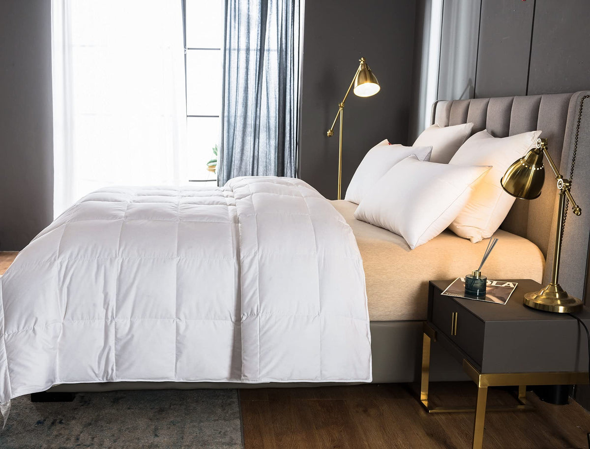 Lightweight White Goose Down Comforter Cooling Blanket Duvet Insert for Summer/Warm Weather, 750 Fill Power Ultra