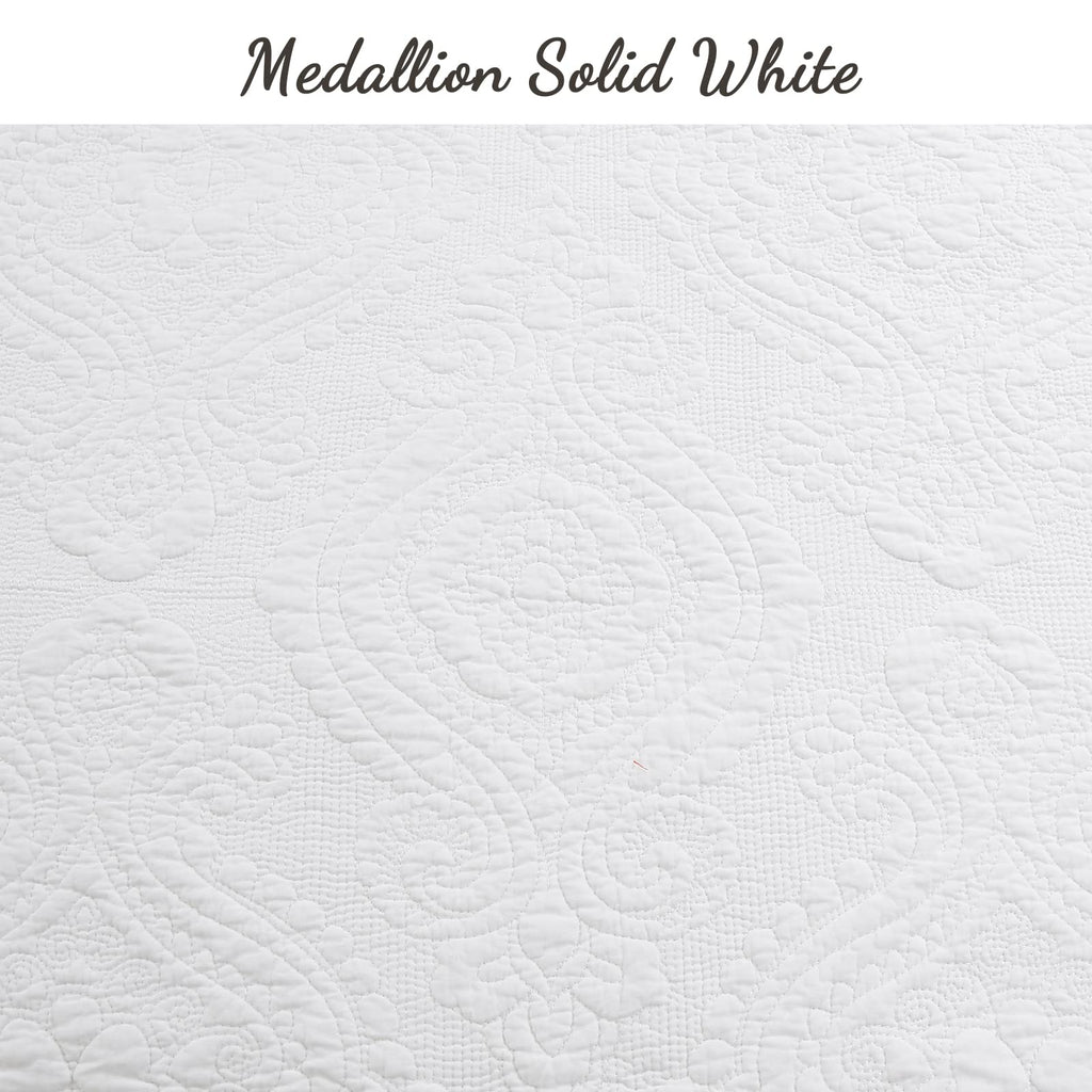 100% Cotton Matelasse Medallion Solid White Luxury Chic Bedding Quilt Set, Reversible Lightweight Bedspread Coverlet