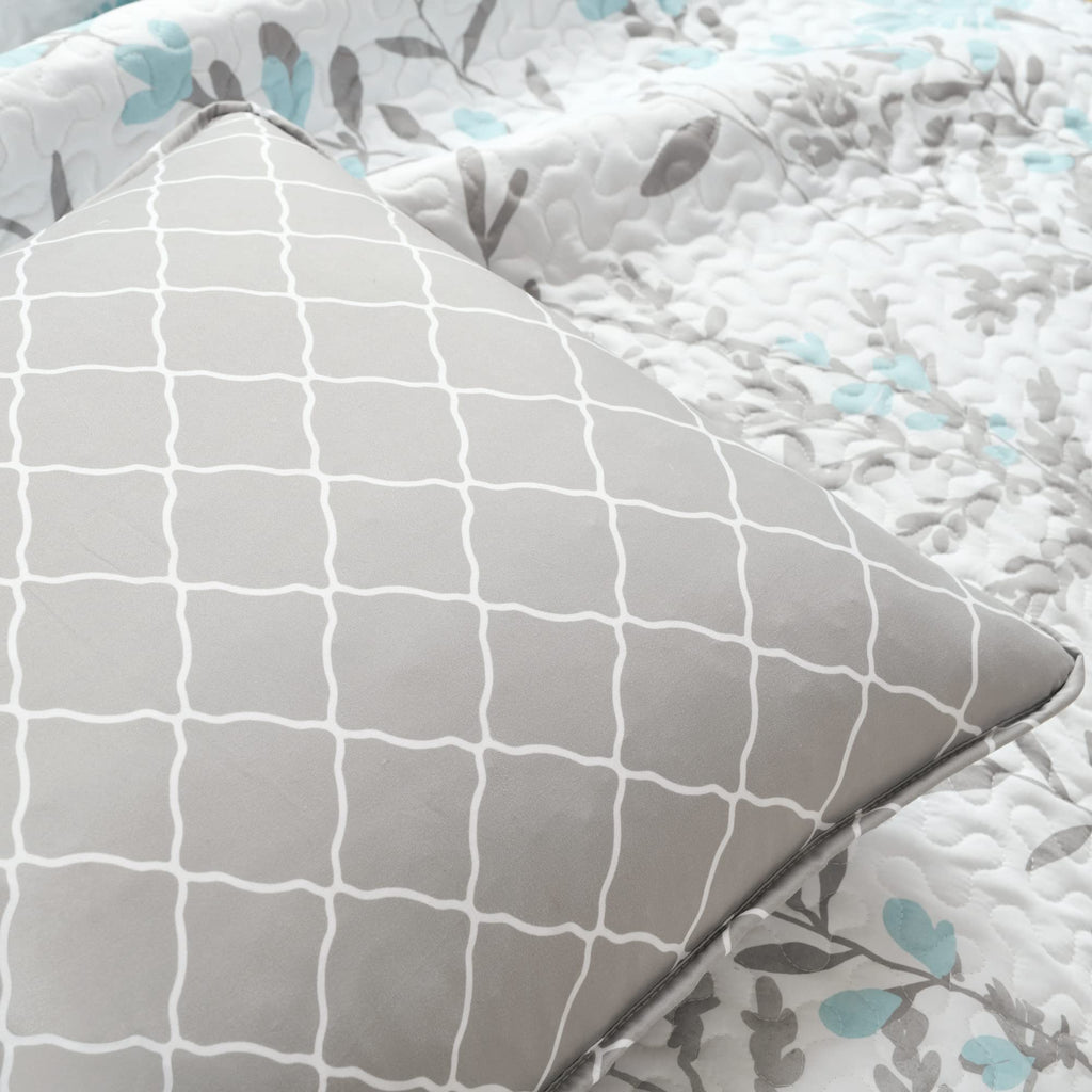 Aprile Reversible Floral Quilt 3 Piece Set, Blue & Gray - Bedding Set - Floral Quilt - Cottage