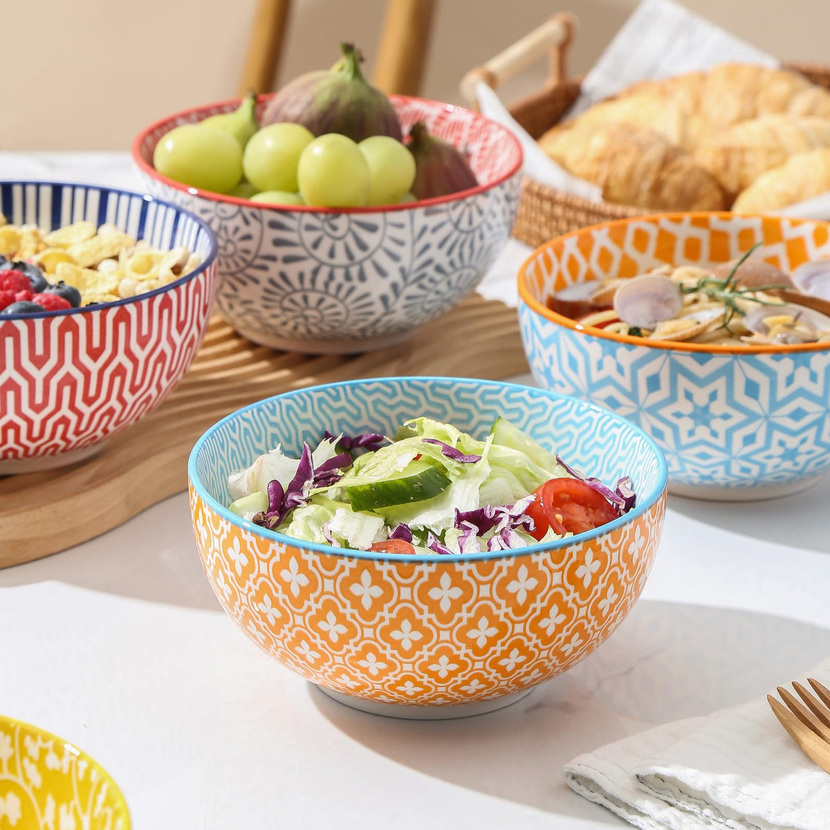Ceramic Dinnerware Sets for 6, 18 Pieces Plates and Bowls Set, Scratch Resistant Dishes Set, Dishwasher&Microwave