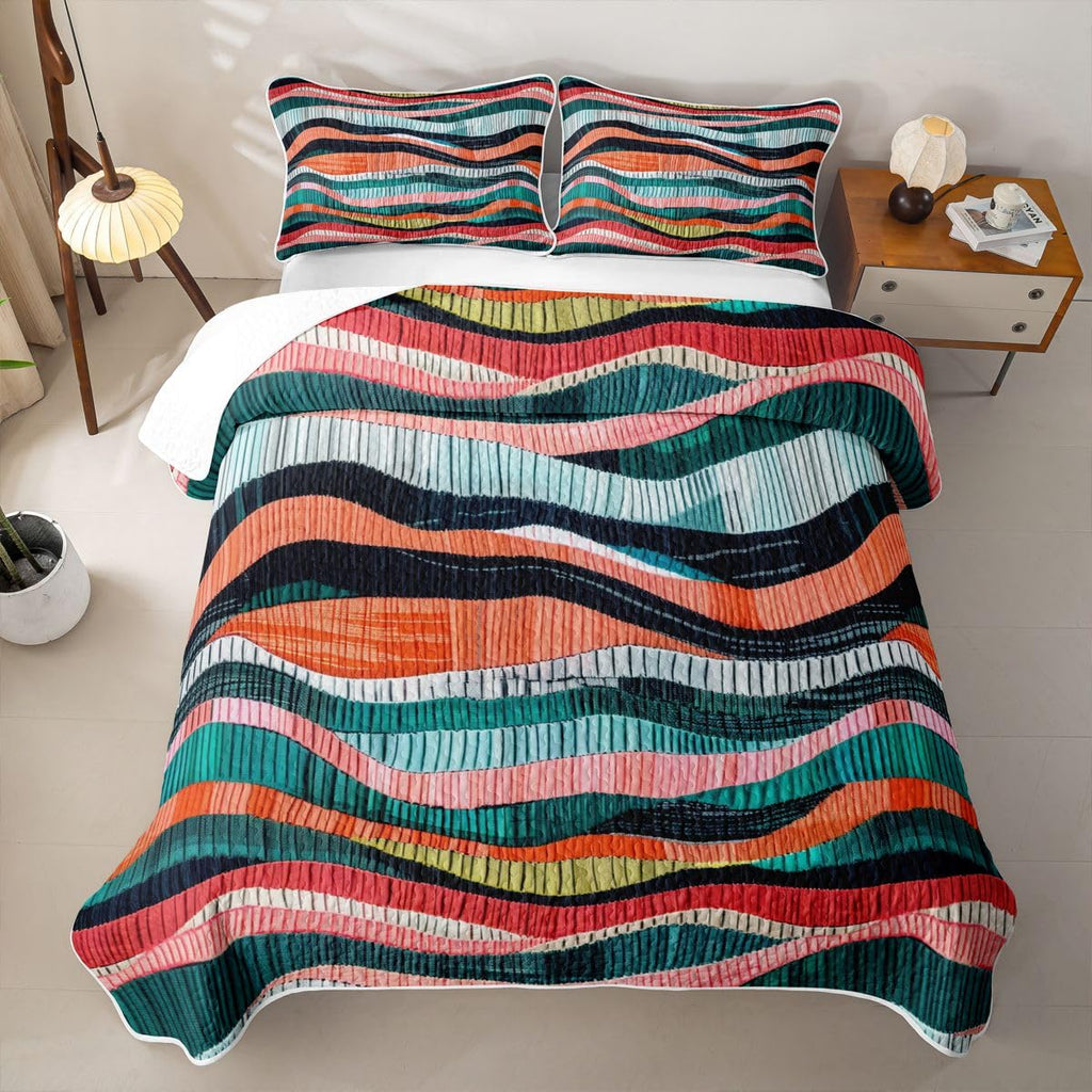 Embroidered Wavy Print Quilt
