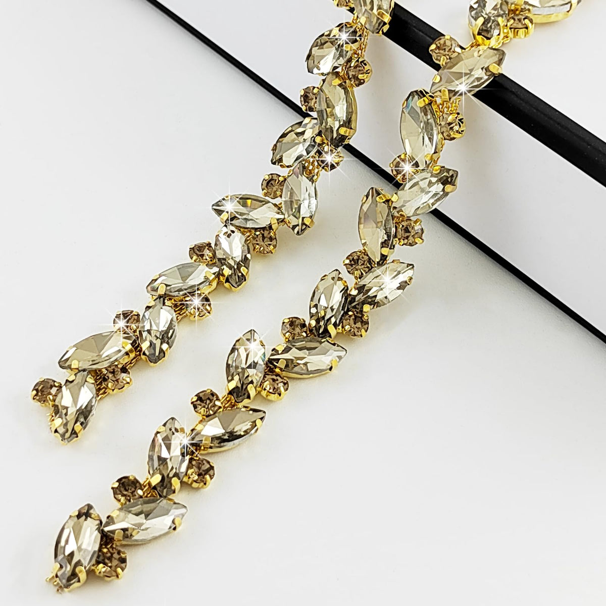 Rhinestone Trim Diamond Crystal Rhinestone Strap Chain Sparkly Applique for Wedding Party Decoration & Bridal - 2 Yards