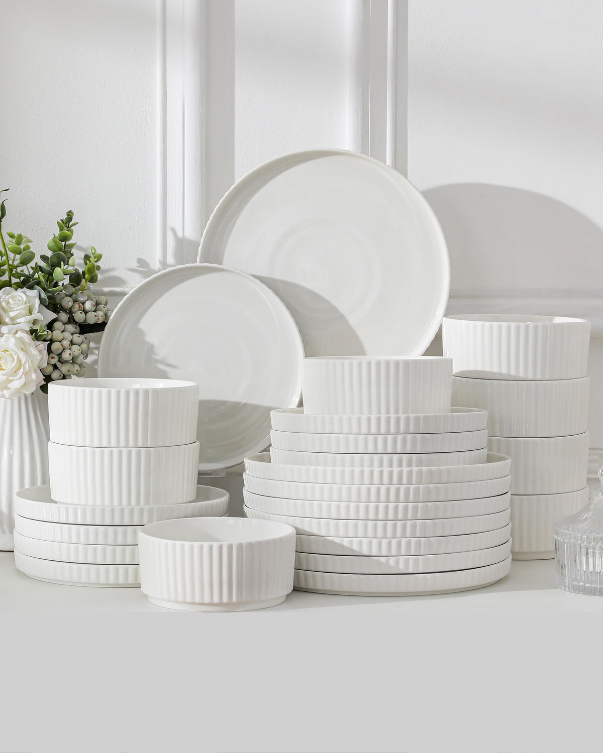 Porcelain 24 Pieces Plates and Bowls Set, Dinnerware Set for 8