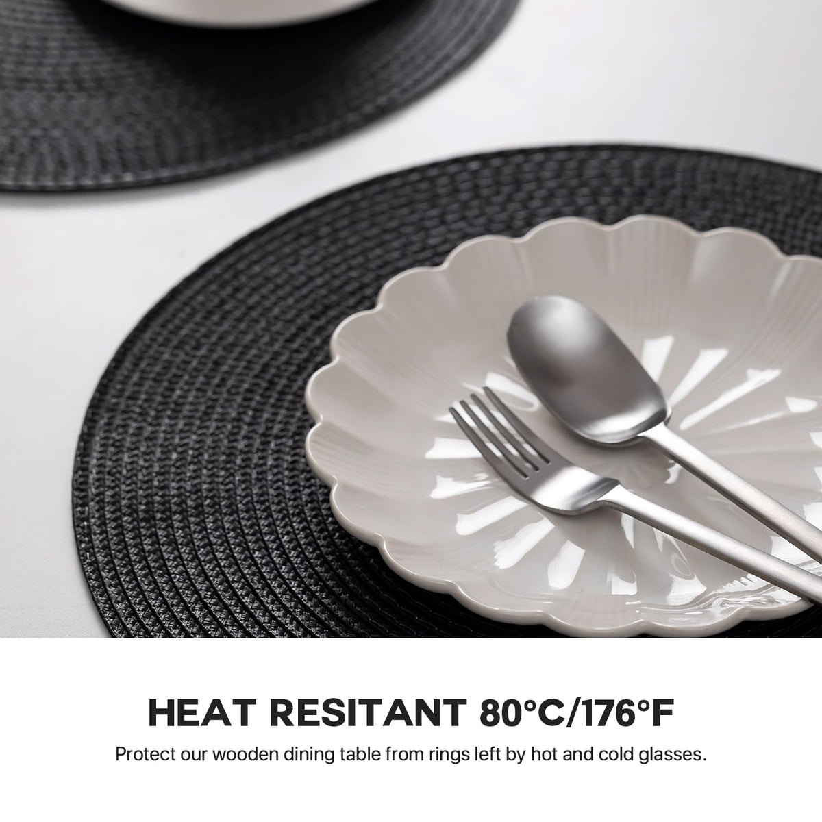 Round Placemats Set of 8 Plastic Woven Placemats Washable Wipeable Table Mats for Dining Table Heat Resistant