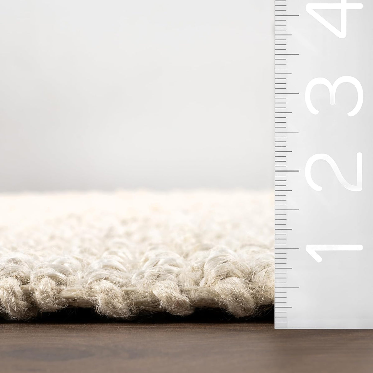 Daniela Farmhouse Chunky Jute Area Rug, Off-white