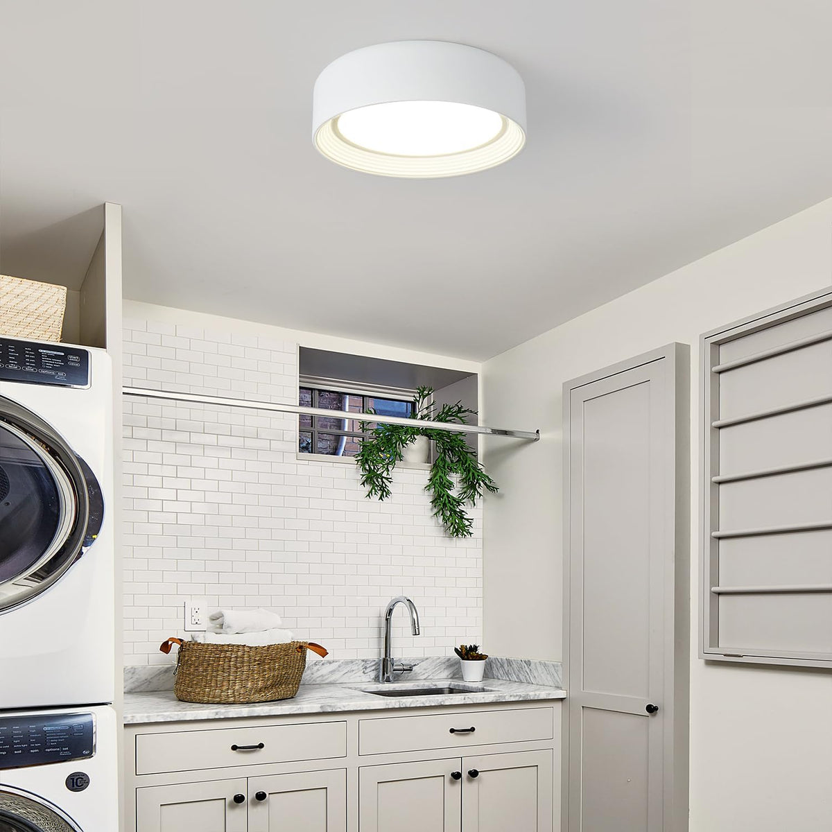 Dimmable White Flush Mount Ceiling Light,11.81 in LED 5CCT Fixture | 24W Matte Close to Ceiling,3000K-6500K Round