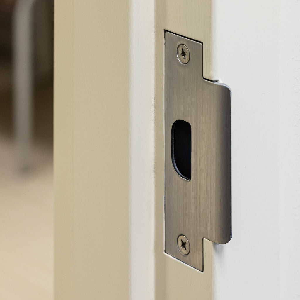 SLCHPG26D Heavy Duty Lever Style, Grade 2 Commercial Passage Door Lock, Brushed Chrome/Chrome