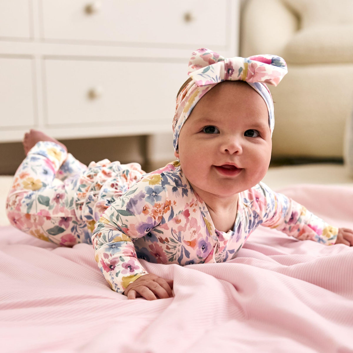 Ruffle Zippy, Newborn Pajamas, Viscose from Bamboo Baby Pajamas, Girls Preemie Newborn Sleepers, Way Zipper, Tiny
