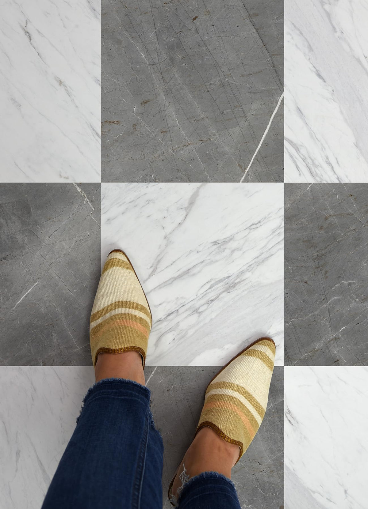 X Chris Loves Julia 12-in by 12-in Bonneville Grey & White Marble Peel & Stick Floor Tiles, FP4421