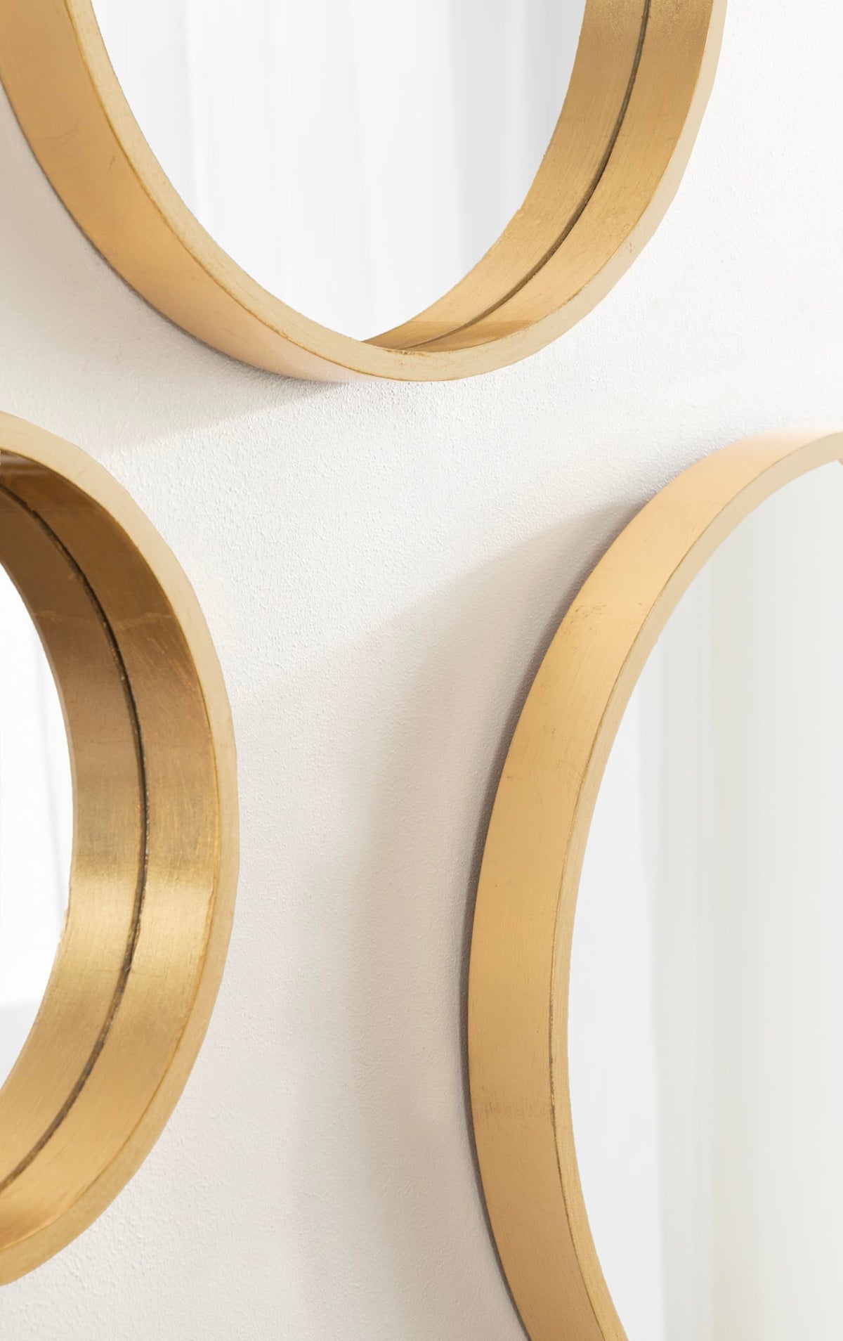 Travis Modern Round Wall Mirror Set; Set of 3; Varying Sizes; Gold; Decorative Three-Piece Circle Mirror Set for Use