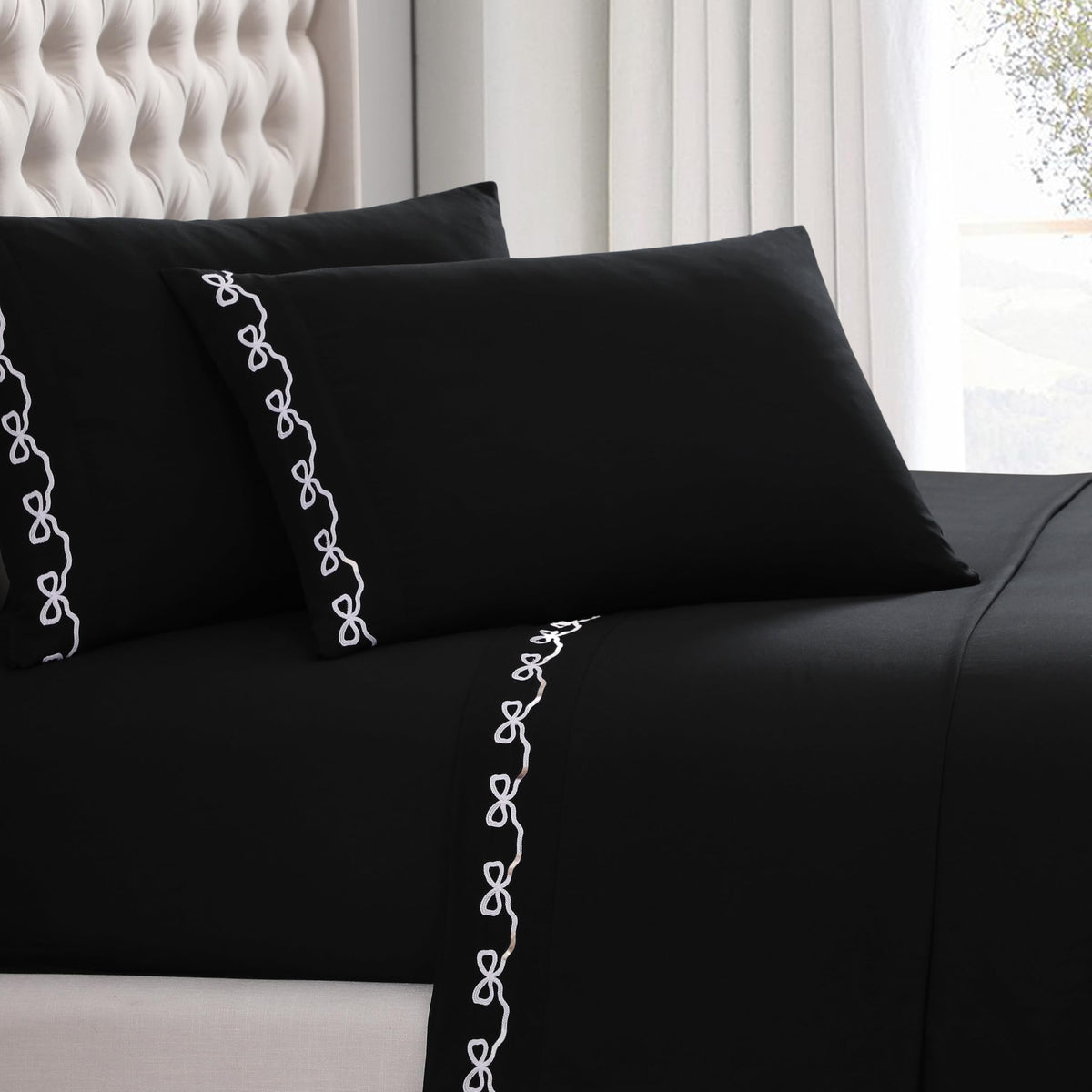 Embroidered 4-Piece Microfiber Sheet Set, Bow Black