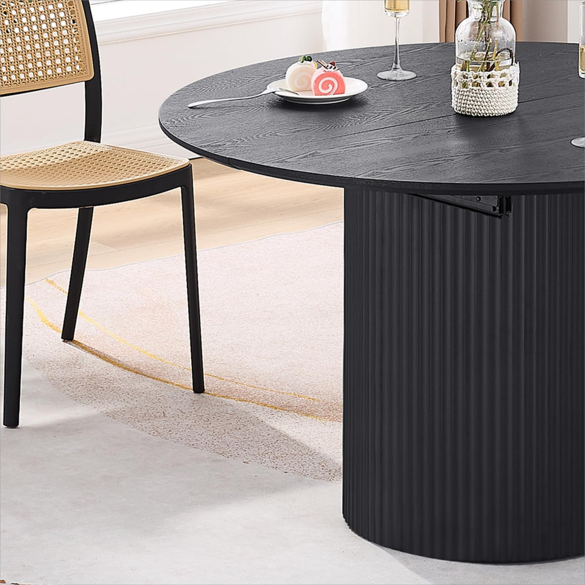 47.24 Dining Table, Expandable Dining Table for 4 6 8 12 Person, Black Round Dinner Tables Mid-Century Modern Table