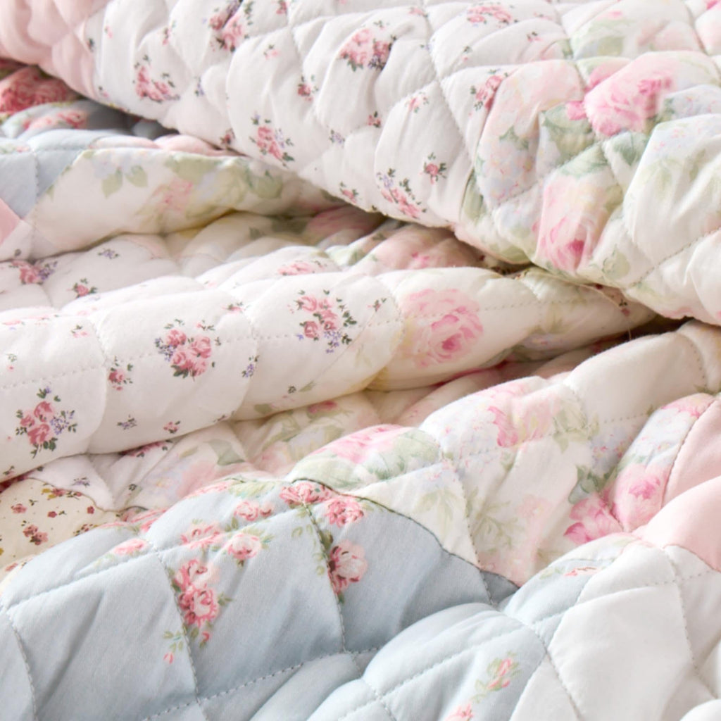 Real Patchwork Quilt Set, 3 Piece Cotton Front Floral Pink Bedding, Boho Farmhouse Reversible Bedspread