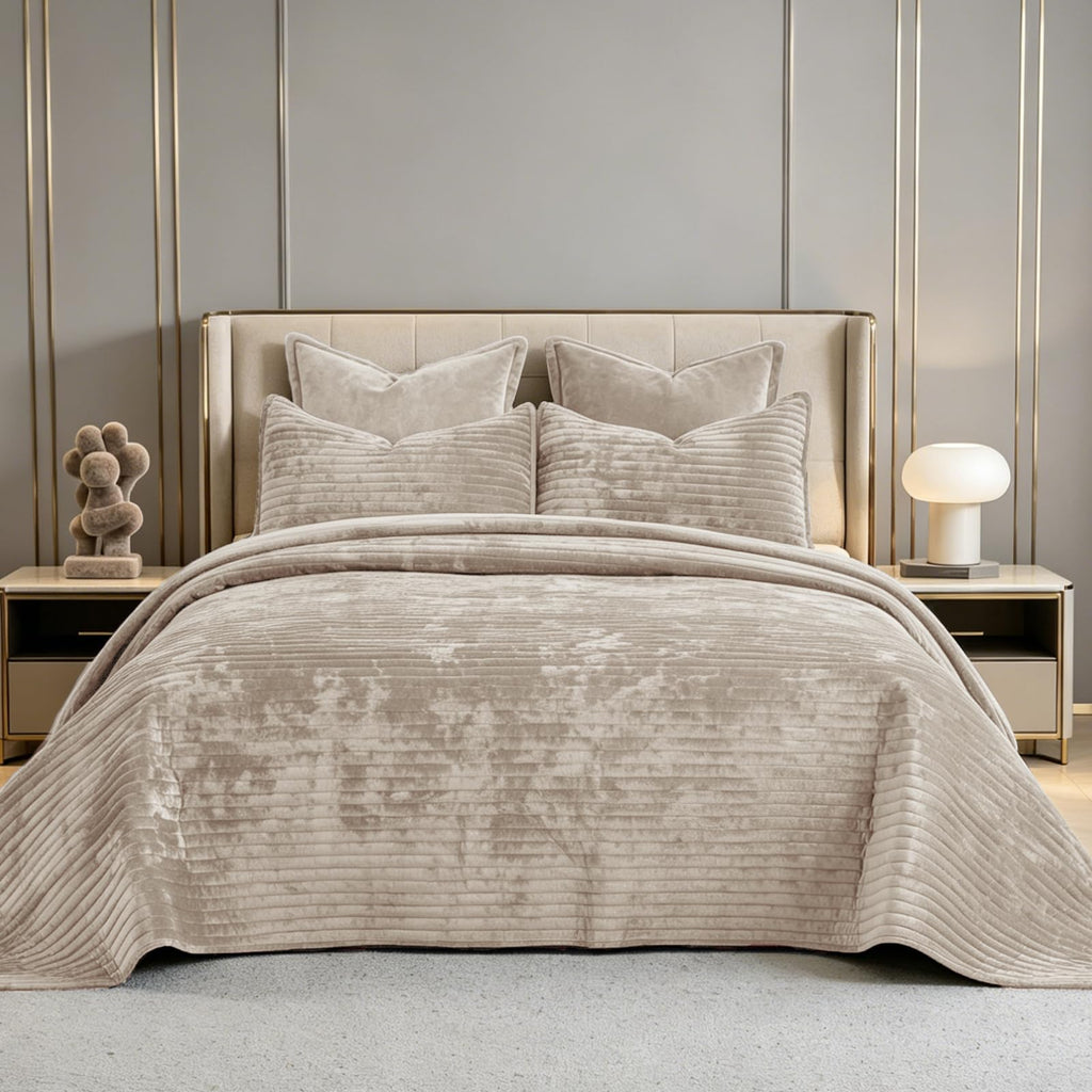 Bedspread 120x120 Striped Soft Velvet Quilt Set