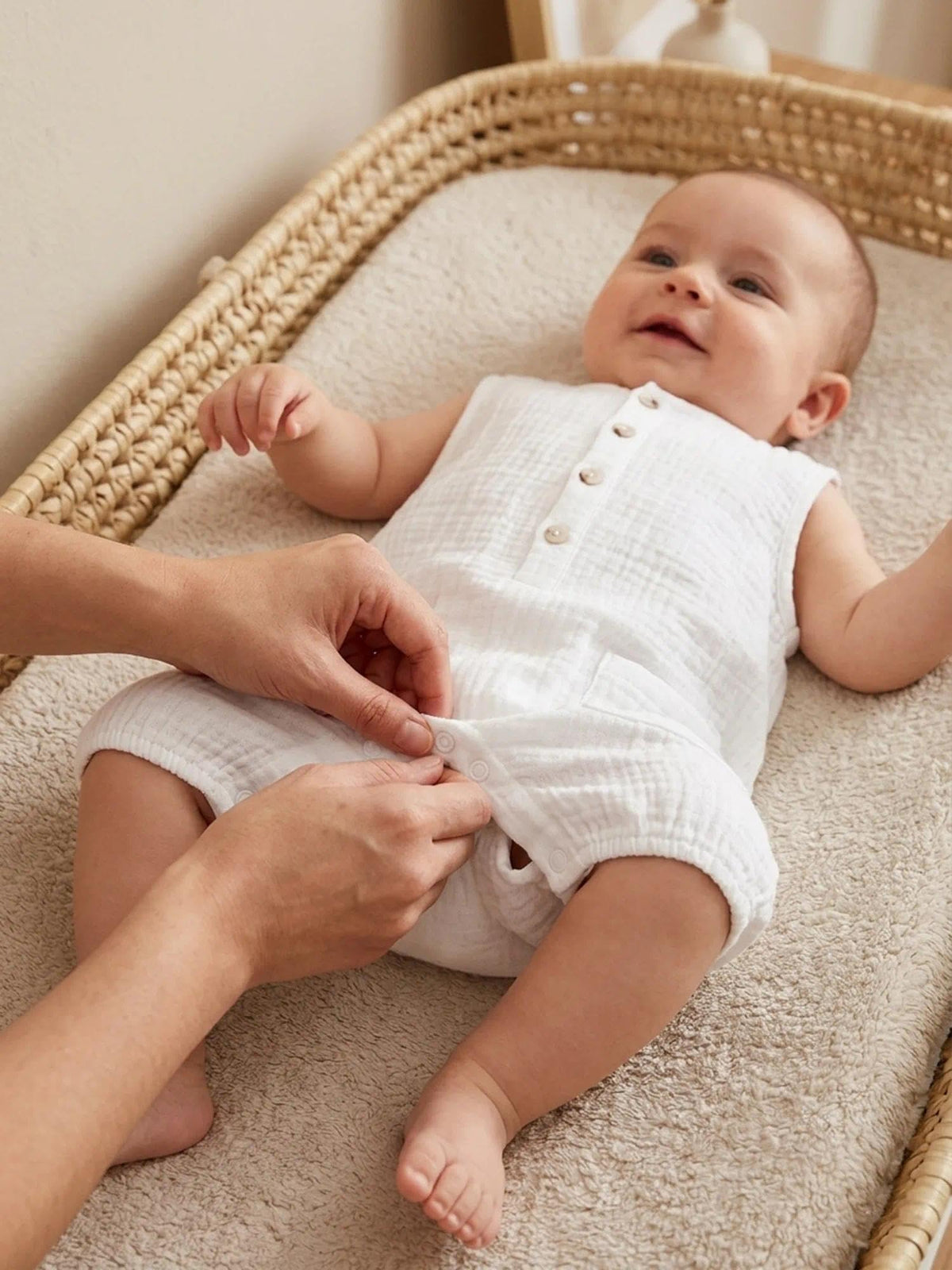 Baby Boy Girl Clothes Unisex Muslin Sleeveless Romper White