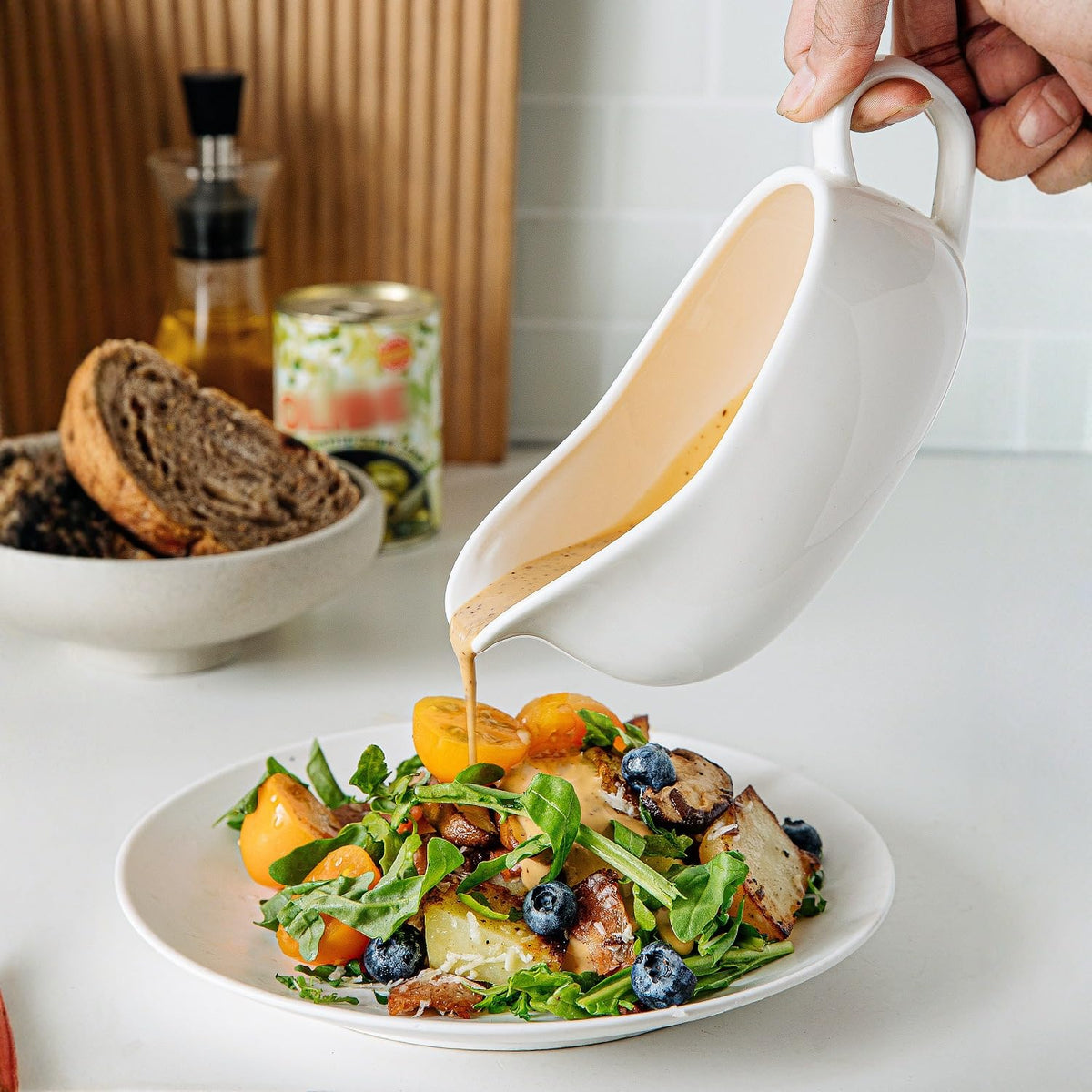 Gravy Boat, 13.5 oz Sauce Boat, 400 ml Gravy Bowl, Ceramic Serving Dish, White Dispenser (13.5 ounces)