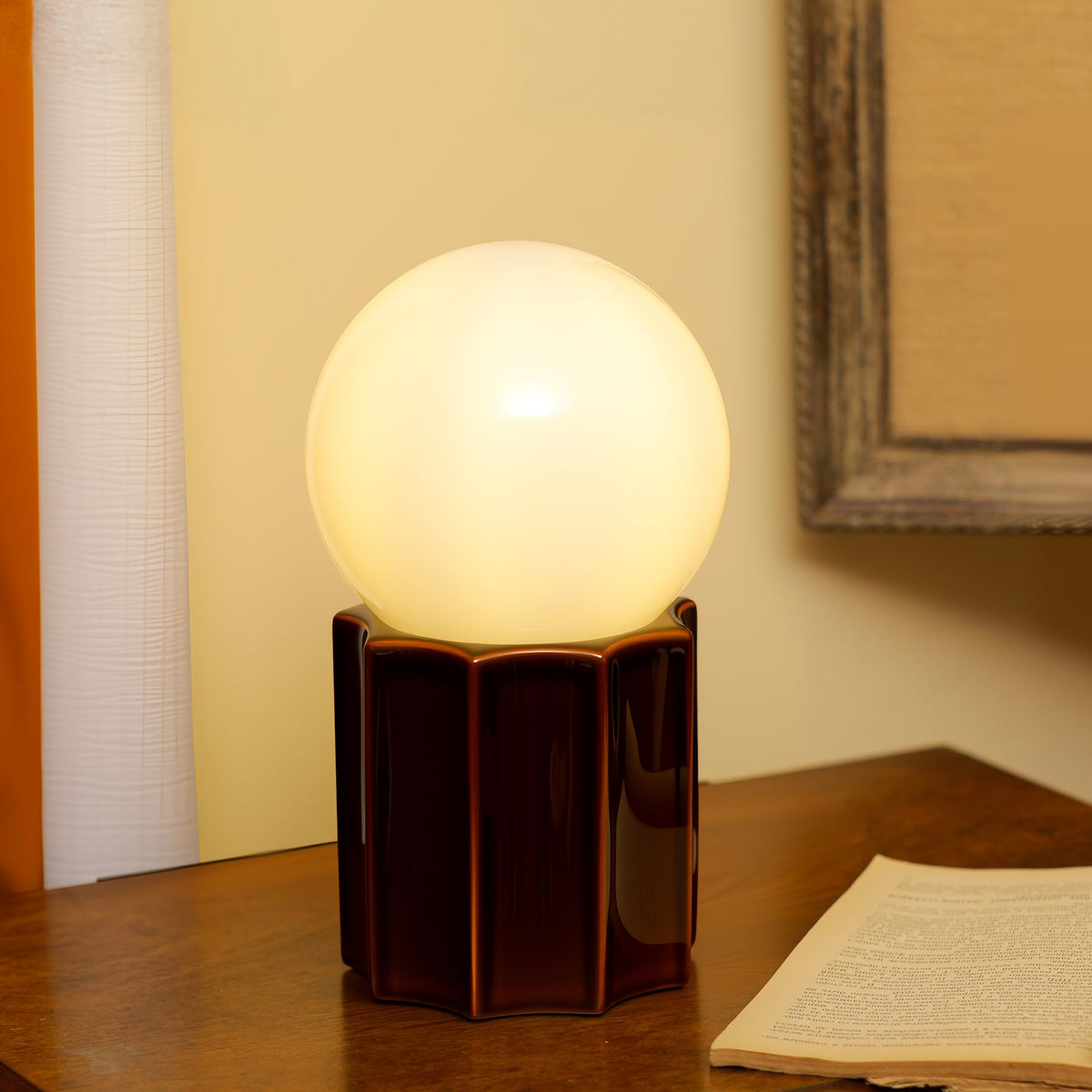 Modern Ceramics Table Lamp Brown Ceramic Base White Jade Round Ball Glass Accent Table Lamp Living Room Bedroom