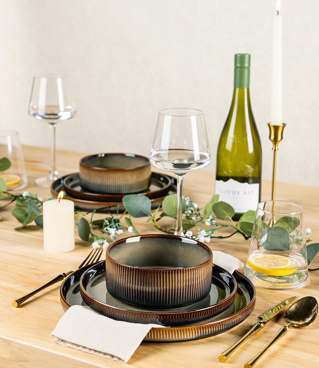 Ceramic Dinnerware Set for 4, 12-Piece Plates and Bowls Set