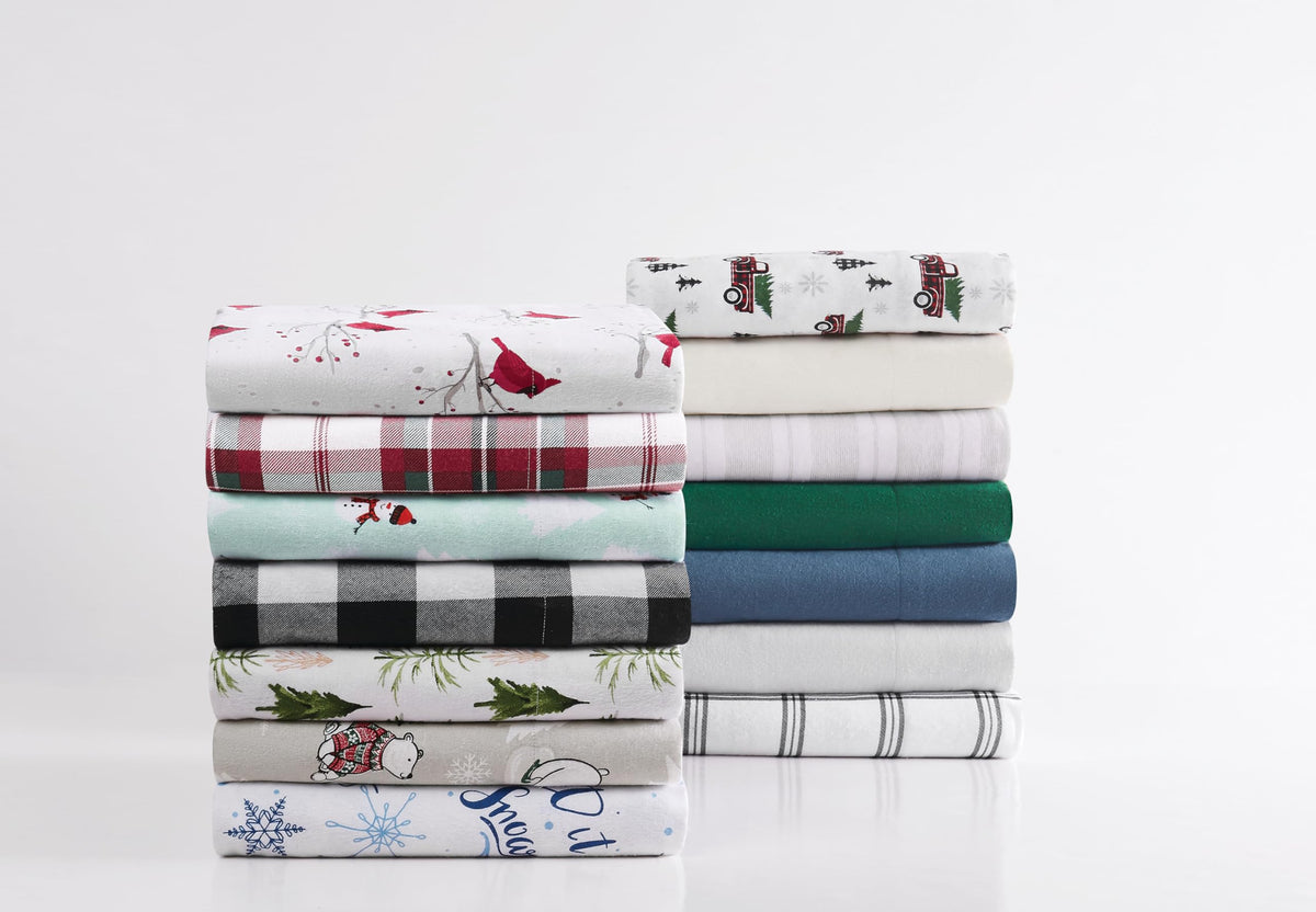Solid Flannel Green Cotton 3-Piece Sheet Set, Solid Themed, for Men and Women, Oeko-TEX Certified Confidence