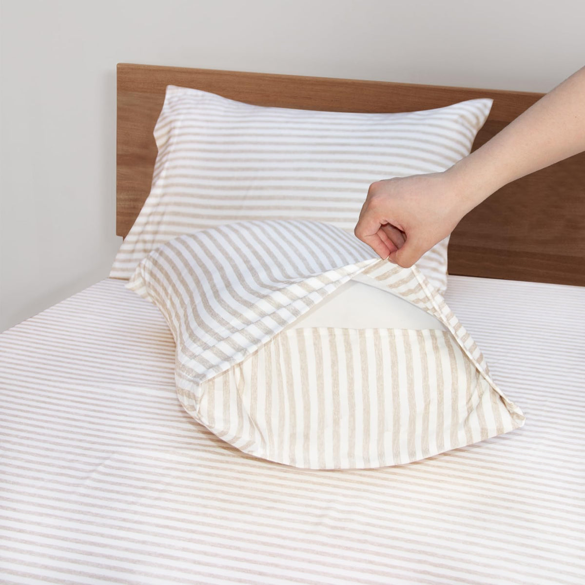 Striped Sheet Set - Hotel Luxury 1800 Bedding Sheets & Pillowcases - Deep Pocket Fitted Sheet, Soft