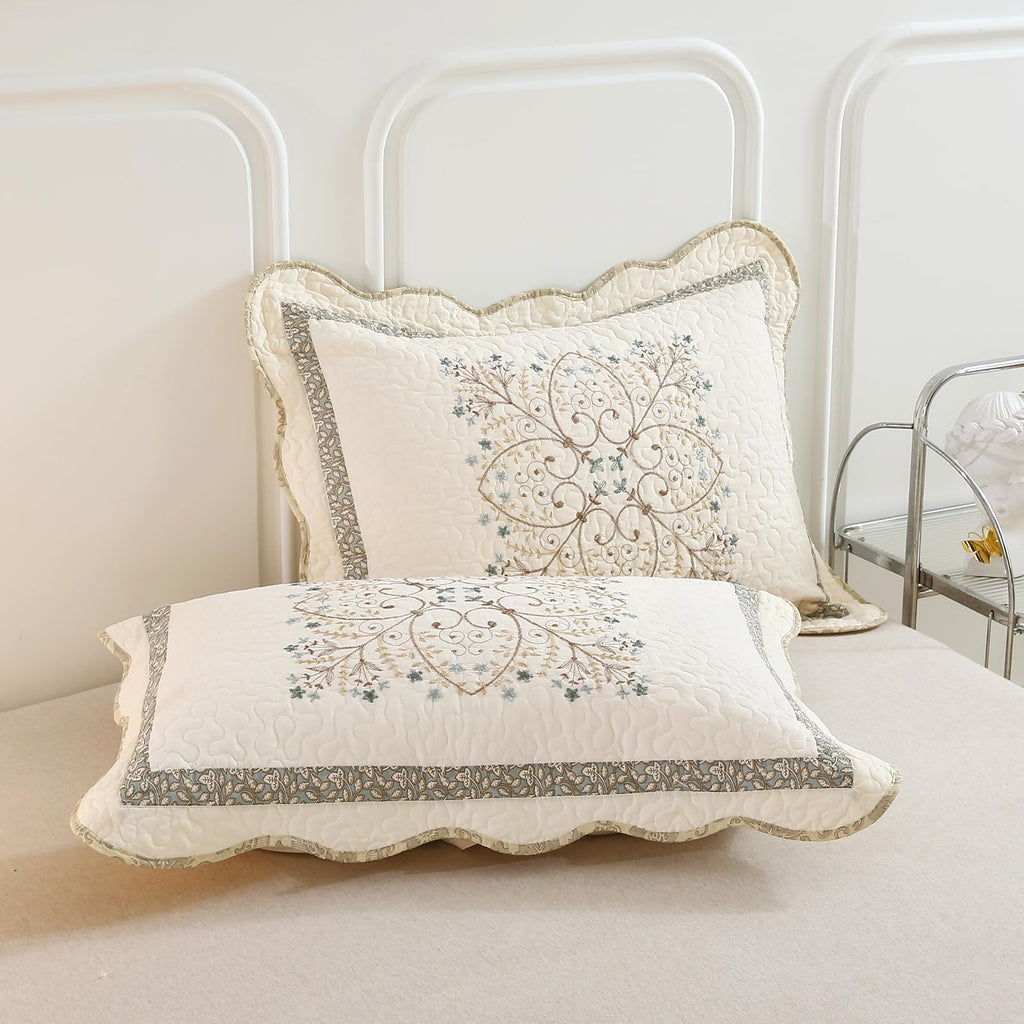 Elegant Embroidered Quilt Set Farmhouse Patchwork Oversized Reversible Bedspread Coverlet 3 Piece Cotton