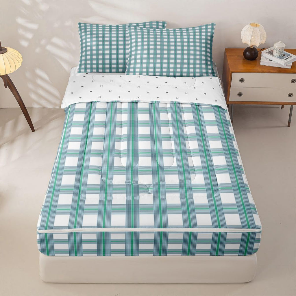 White Classic Checkered Zipper Comforter Set