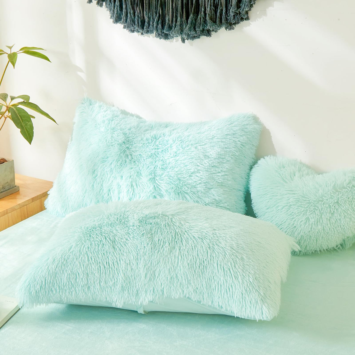 Plush Fluffy Aqua Comforter Cover Set - Faux Fur Plush Aqua Bedding 2-Piece Set (1 Furry Duvet Cover + 1 Shaggy