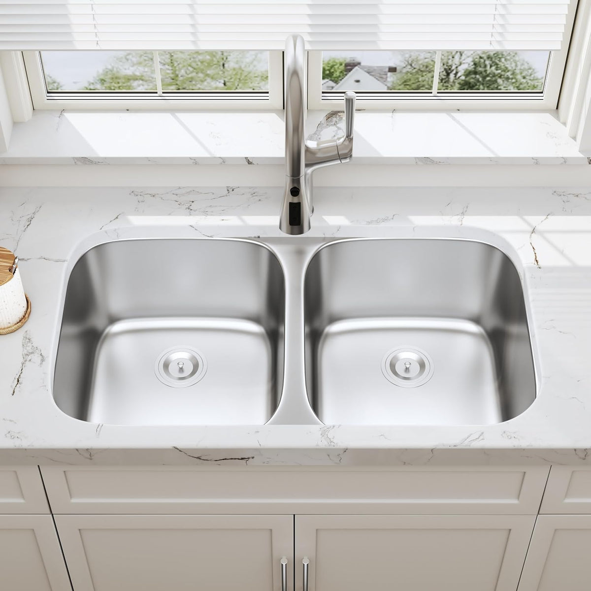 32 Inch Undermount 50/50 Double Bowl Stainless Steel Kitchen Sink | 304 Stainless Steel, 18 Gauge Thickness