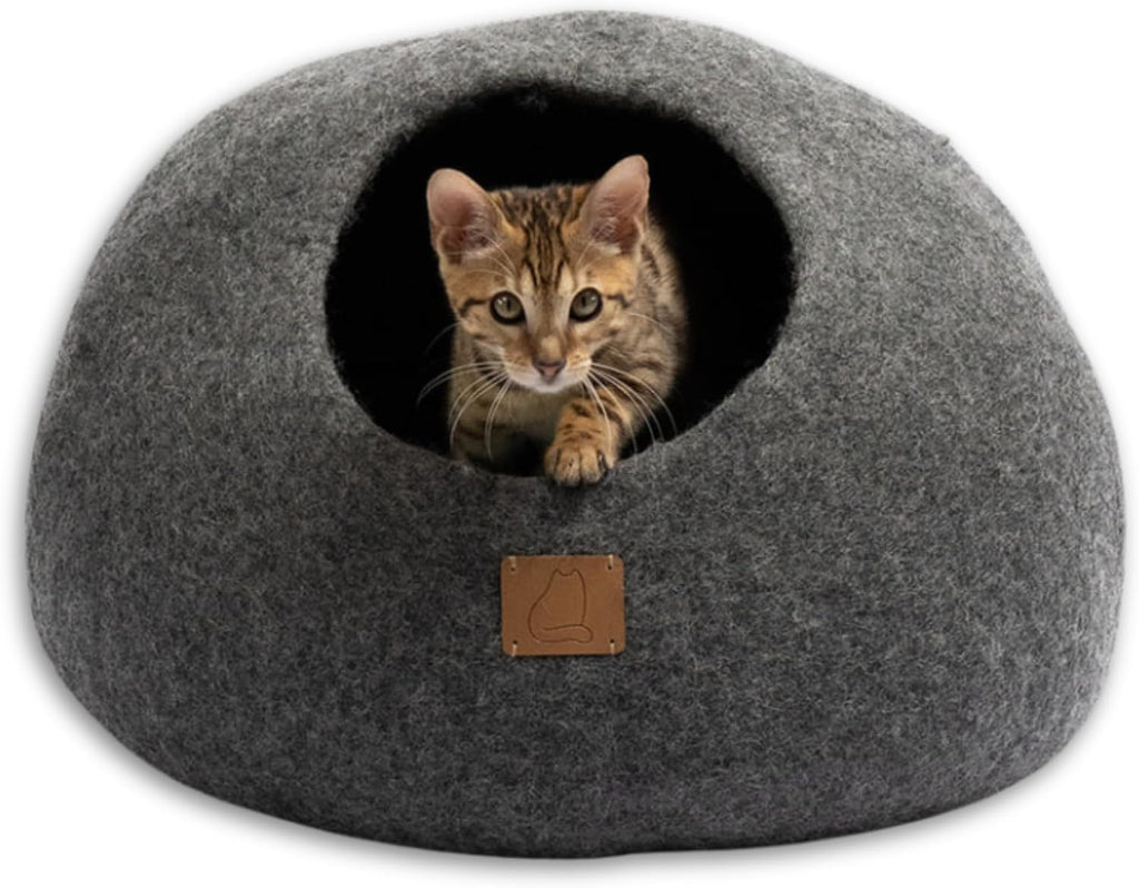 Handcrafted Wool Cat Cave Bed - Perfect Hideaway for Your Feline Friend - Quiet/Warm for Sleeping & Relaxing - Love