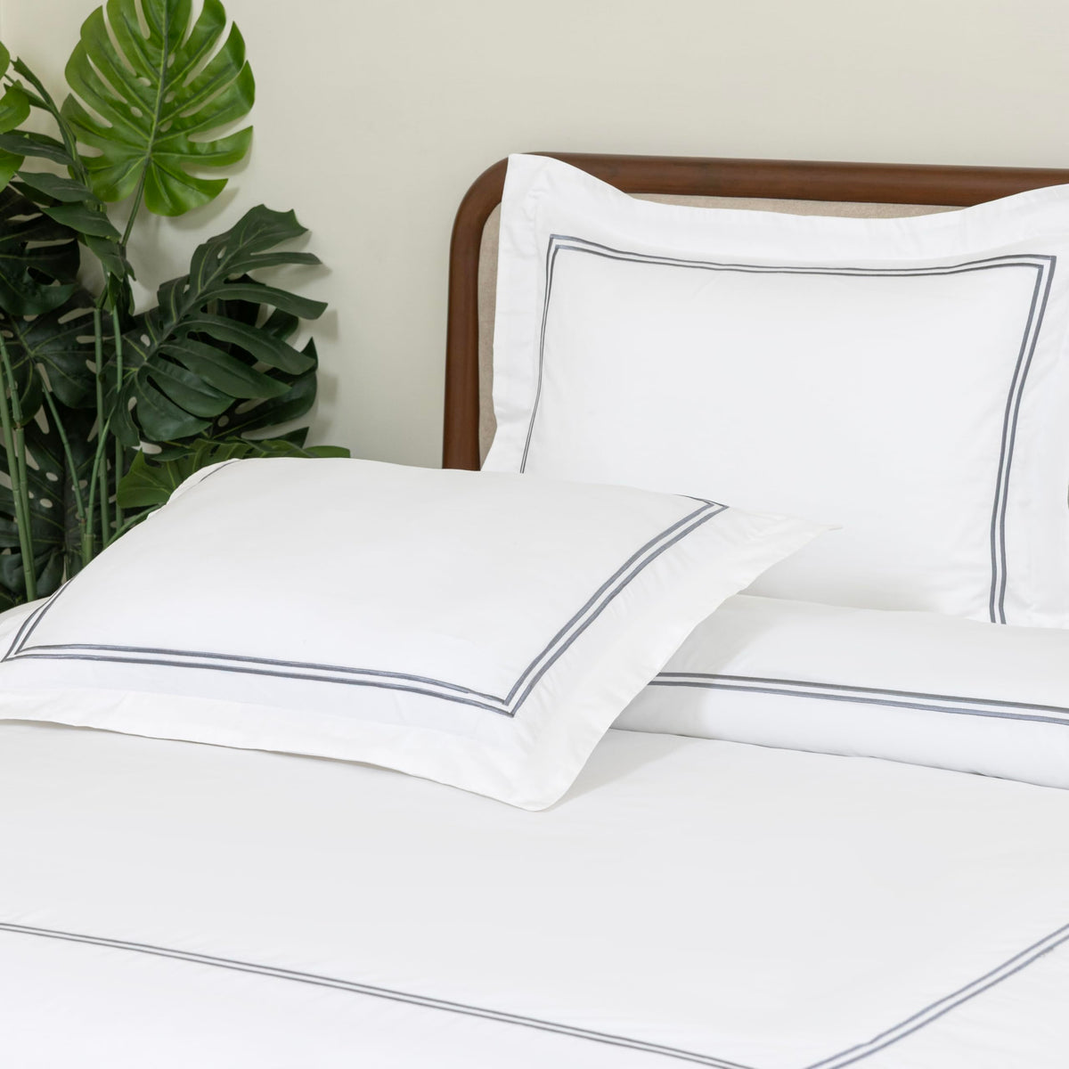 White Duvet Cover 100% Cotton Embroidered 3 Pieces Set
