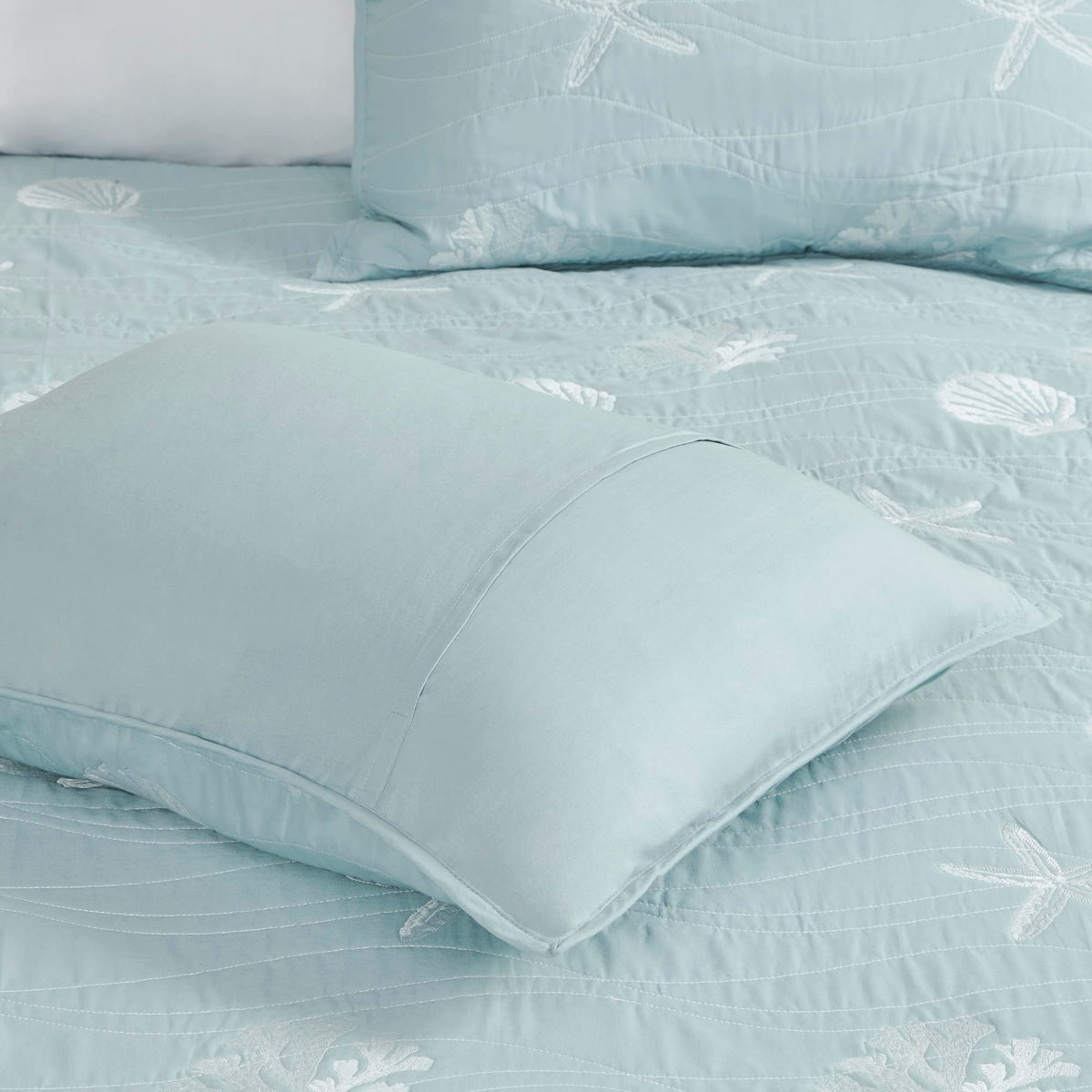 Seaside Reversible Cotton Quilt Set Coastal Clam, Starfish, Coral Embroidery, All Season, Pre-Washed Coverlet Bedding