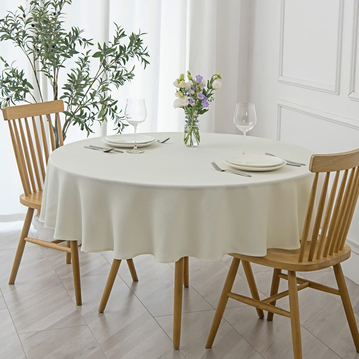 Round Textured Tablecloth Spill-Proof Wrinkle Free Soft Jacquard Table Cloth for Circular Table Cover, Buffet Banquet