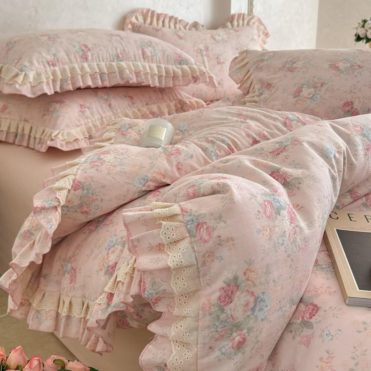 Pink Ruffled Duvet Cover Set Farmhouse Rustic Bedding, Cottagecore Floral Print Comforter Cover with Lace