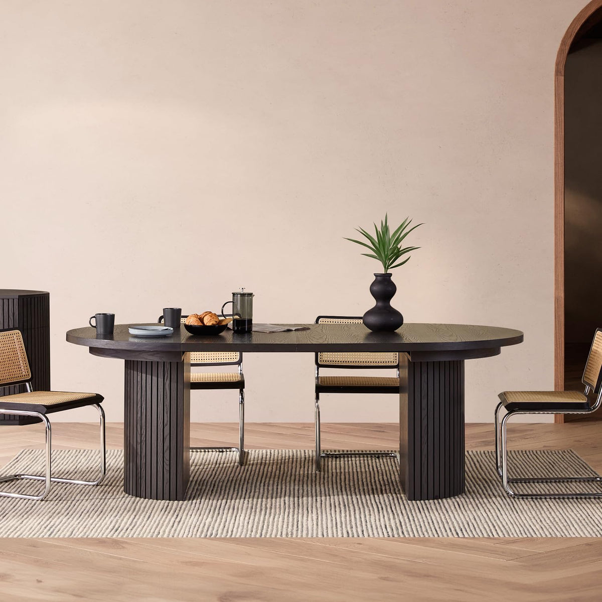 Round Dining Table, Black