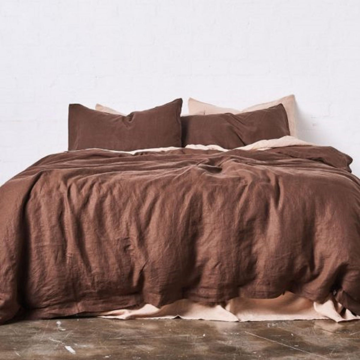 Duvet Cover in Coco Brown Color, Linen Bedding 3 Pieces Set 1 Duvet Cover and 2 Pillowcase, Stonewashed Linen Duvet