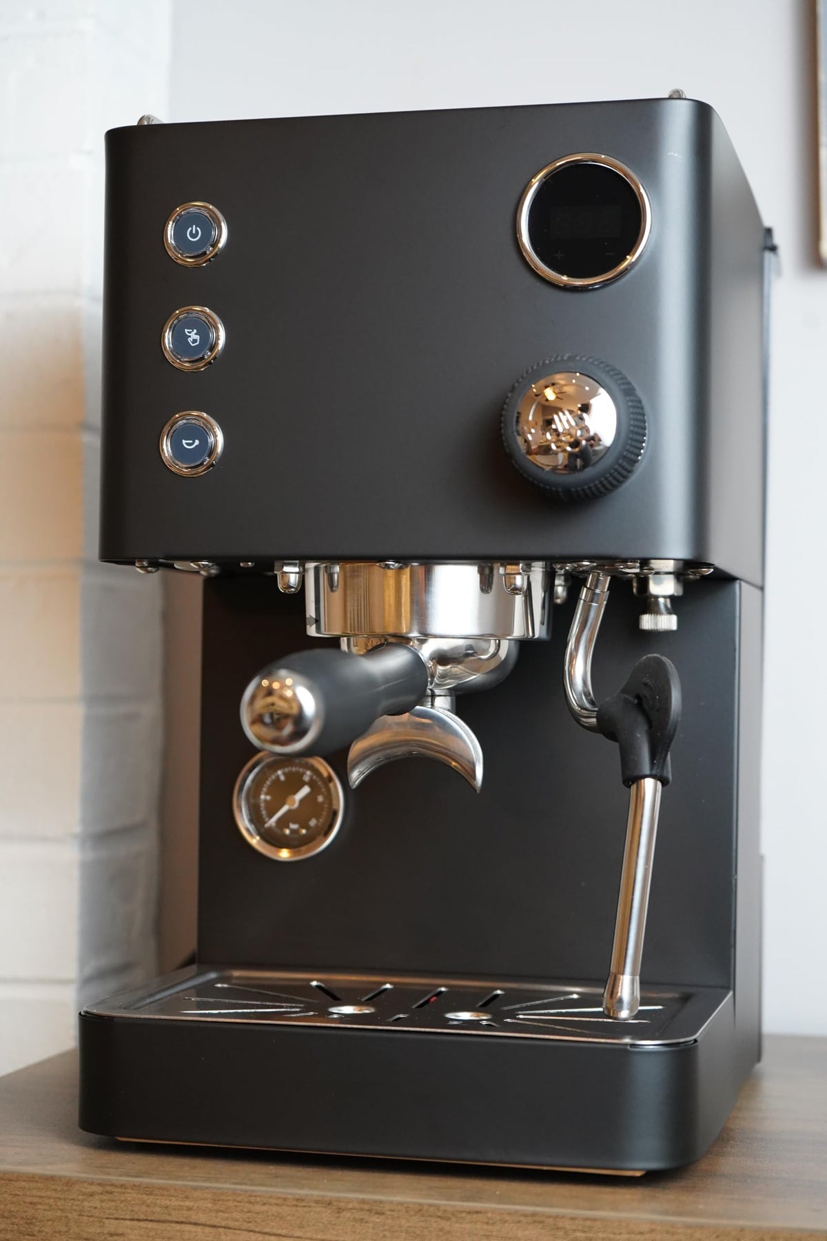 Legato V2 Espresso Machine, PID Temperature Control, 58mm Portafilter, Black