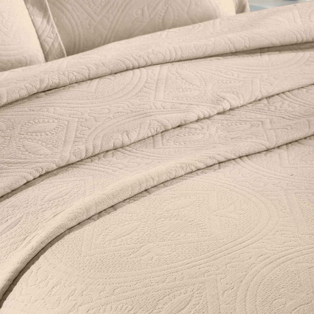 3 Piece Shabby Chic Bedding Raised Matelasse Woven Design Cotton Bedspread Queen Size Geometric Pattern | All Seasons