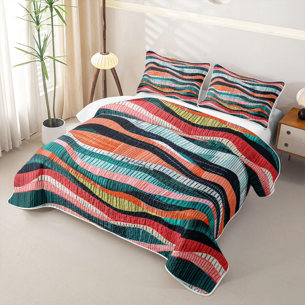 Embroidered Wavy Print Quilt