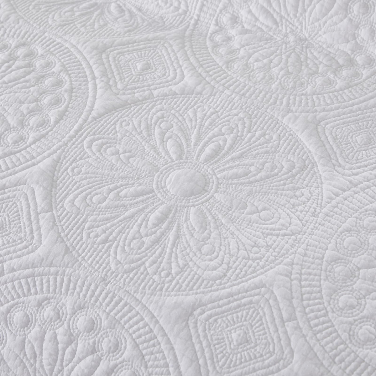 Luxury Medallion Quilt Bedding Set Cotton Farmhouse Comforter Set Bedspread Matelasse Coverlet