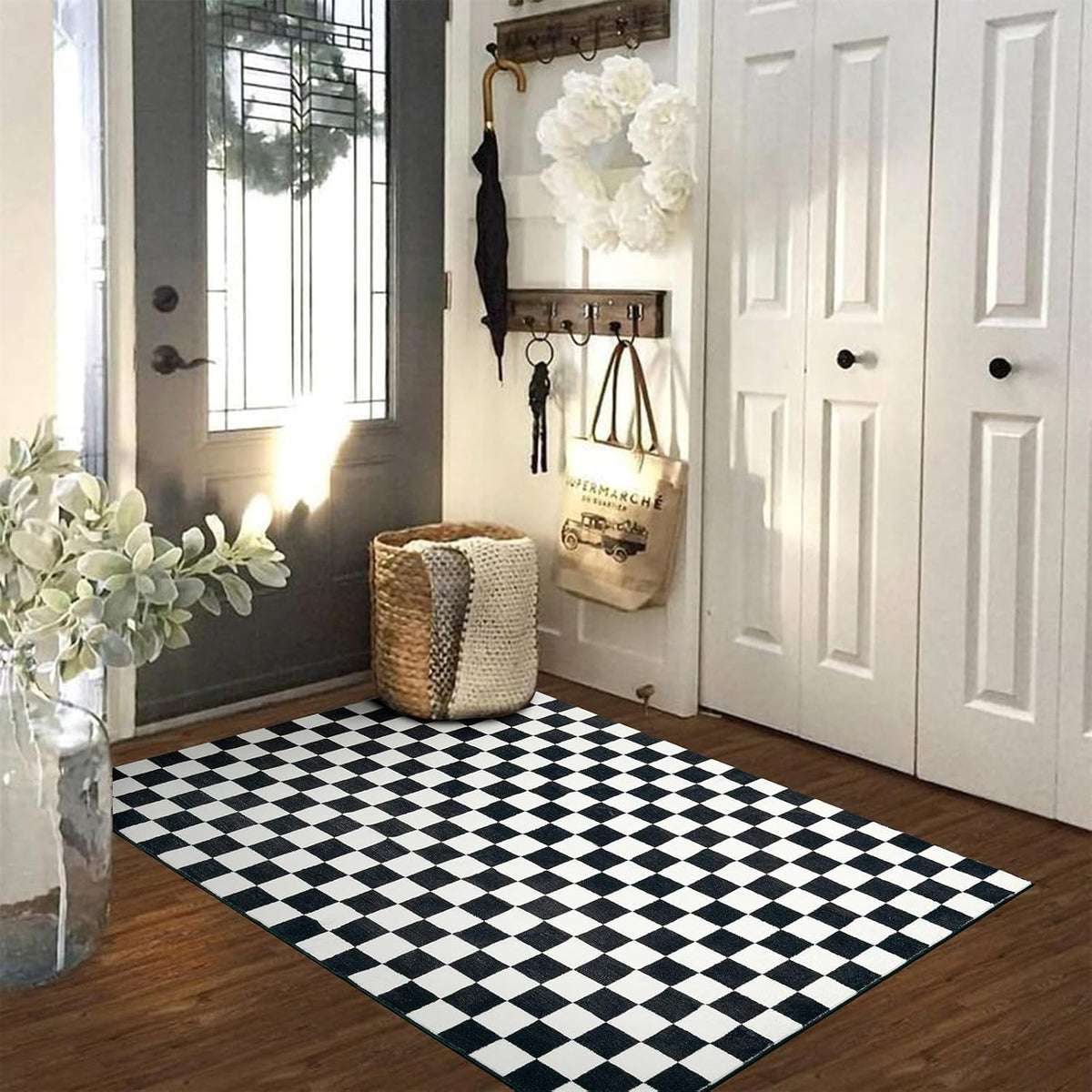 Retro Checkerboard Entryway Rugs Non Slip Indoor Geometry Carpet Washable, Ultra Thin Boho Black and White Cute